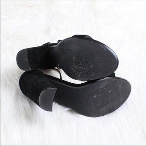 Steve Madden Shoes - Steve Madden Ankle Strapped Carrson Sandals Steve Madden Shoes - Steve Madden Ankle Strapped Carrson Sandals